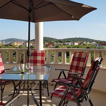 Rogoznica 15764c Apartamento *